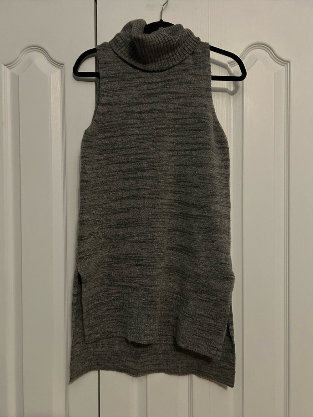 Cynthia Rowley Sleeveless Cowl Neck Tunic Sweater - Gray Wool blend